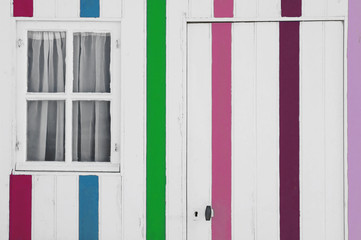 cabine de plage colorée