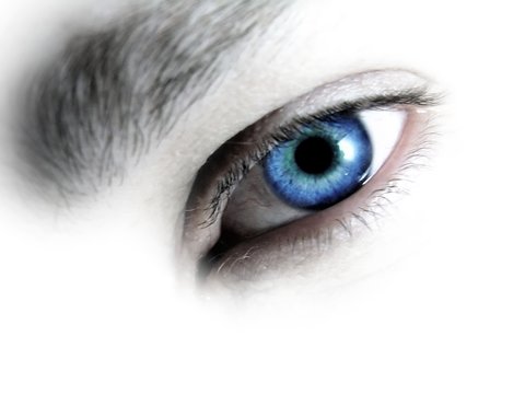 eye mazing blue