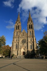 Obraz premium Church at evening light at Prague