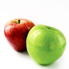 apples on white background