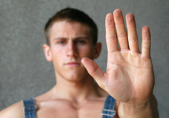 Stop! No!