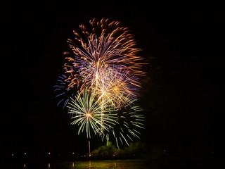 Feu d'artifice multicolore