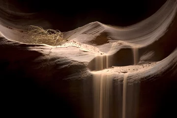  Sand Falling in Antelope Canyon © miir