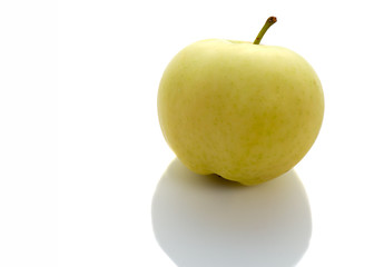 yelllow apple