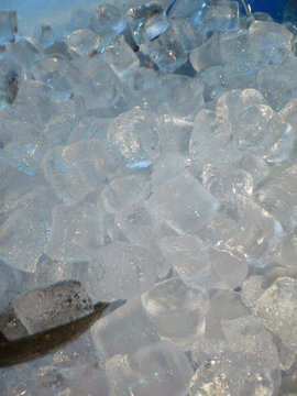 gla&ccedil;ons bleus