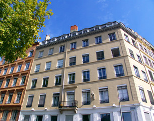 Immeuble lyonnais "crème", France
