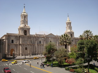 Fototapeta na wymiar Place centrale d'Aréquipa, au Pérou.