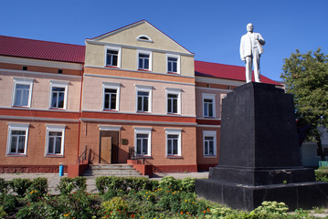 Lenin and brick house