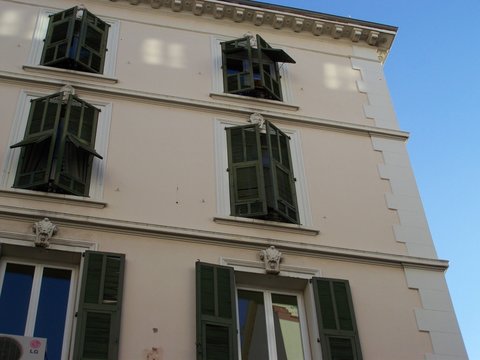 fa&ccedil;ade caractere