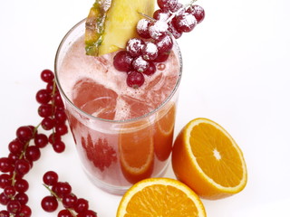 ananas johannisbeer orangen cocktail