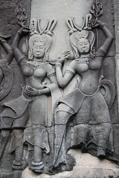 Detail of Apasara sculptures in Angkor Wat