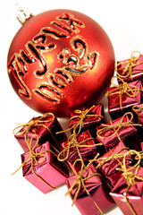 Fototapeta premium photo joyeux noel, boule et cadeaux