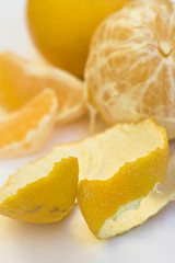Peeled tangerine for background use 1