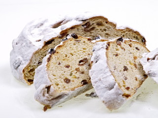 weihnachtliches marzipan stollen