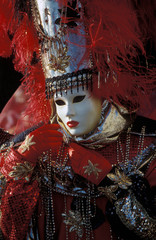 Rote Maske
