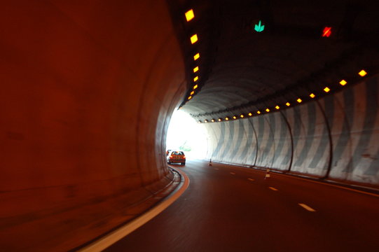 tunnel courbe