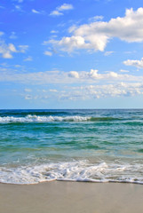 Fototapeta na wymiar Sea waves on tropical beach