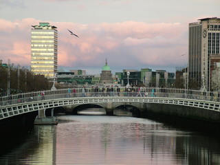 Fototapeta premium Most Ha'penny w Dublinie