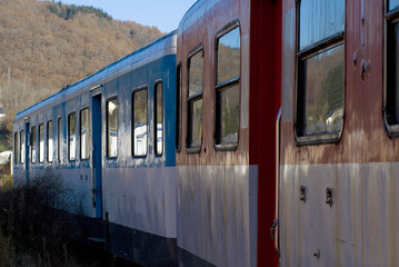 train 28