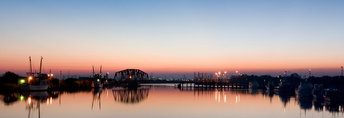 Harbor Panorama at Dawn - obrazy, fototapety, plakaty