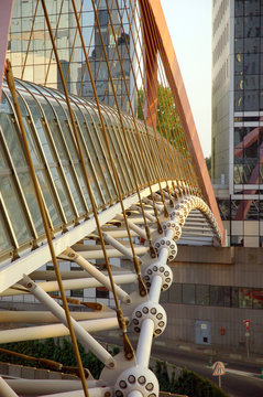 Pont de m&eacute;tal