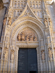 Fototapeta na wymiar Puerta Catedral, Sevilla