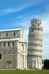 Le duomo et la tour de Pise en Toscane