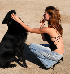 jeune femme et son chien