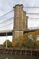 Fototapeta premium Support Towers of the Brooklyn Bridge