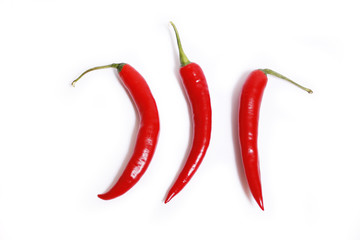 drei rote Paprika oder Chili