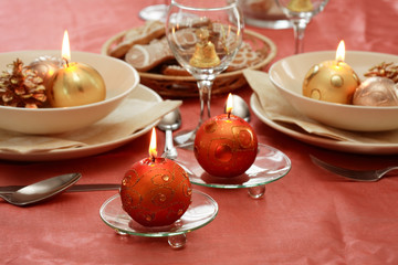 Christmas table setting 