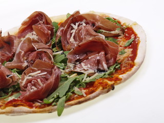 pizza mit parma schinken