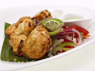 indisches tandoori hühnchen tikka