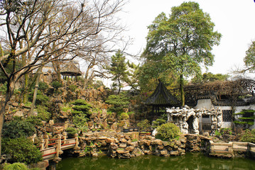 Fototapeta na wymiar Yu yuan garden in Shanghai