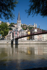 vue des églises de lyon
