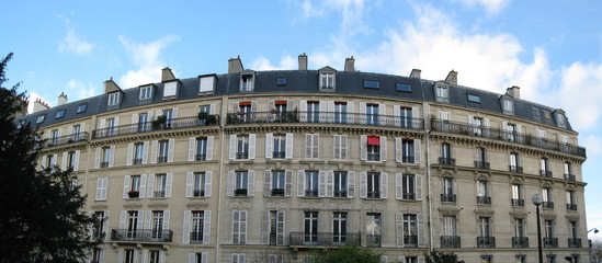 Immeuble de pierre blanche, Paris VIII, France