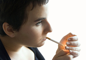 allumer une cigarette