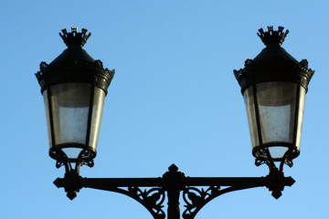 Fototapeta na wymiar lampadaire urbain