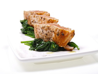 lachsfilet auf spinat