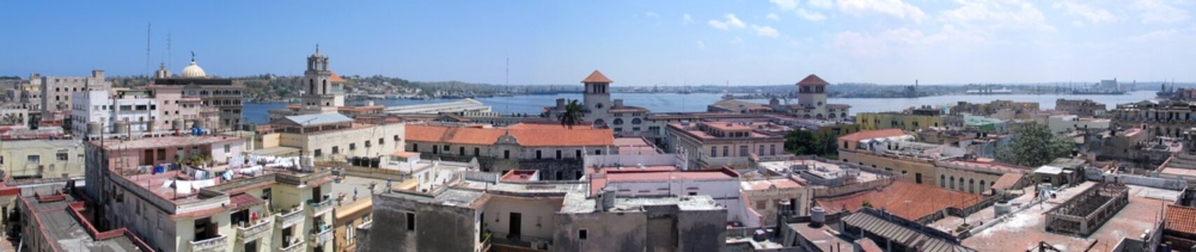 Panoramic view of old Havana buildings