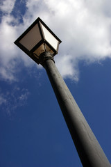 Farola con fondo del cielo