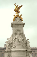 queen victoria memorial, statue at Buckingham palace in London