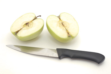 apple and knife