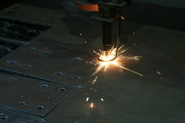 Plasma cutting
