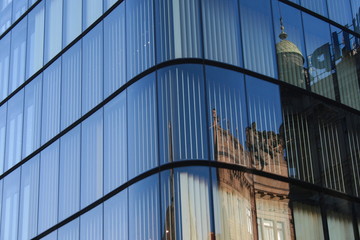Edificio reflectante