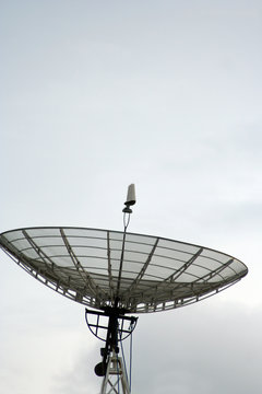 parabola transmitter