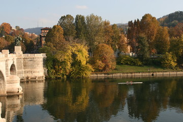 Il fiume Po in autunno