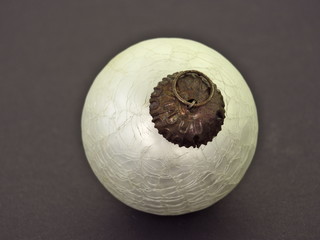 alte christbaum kugel