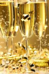 Golden champagne sparkle
