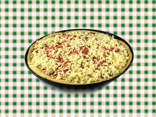 pizza ai formaggi e salame al tegamino